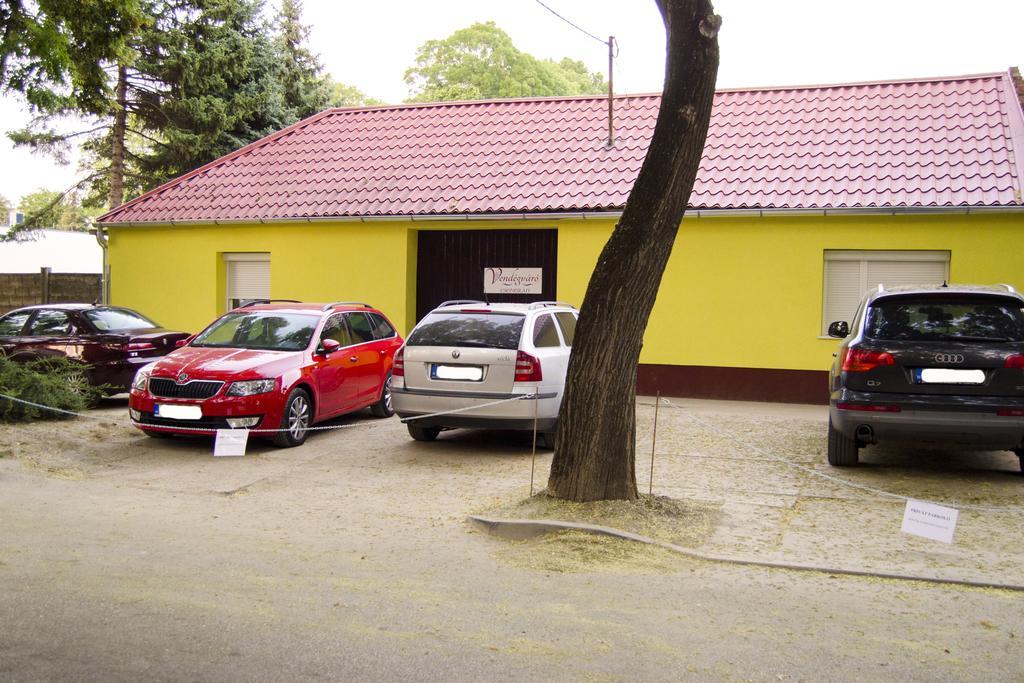 Csongradi Vendegvaro Apartmanok, Szarka Haz Екстер'єр фото