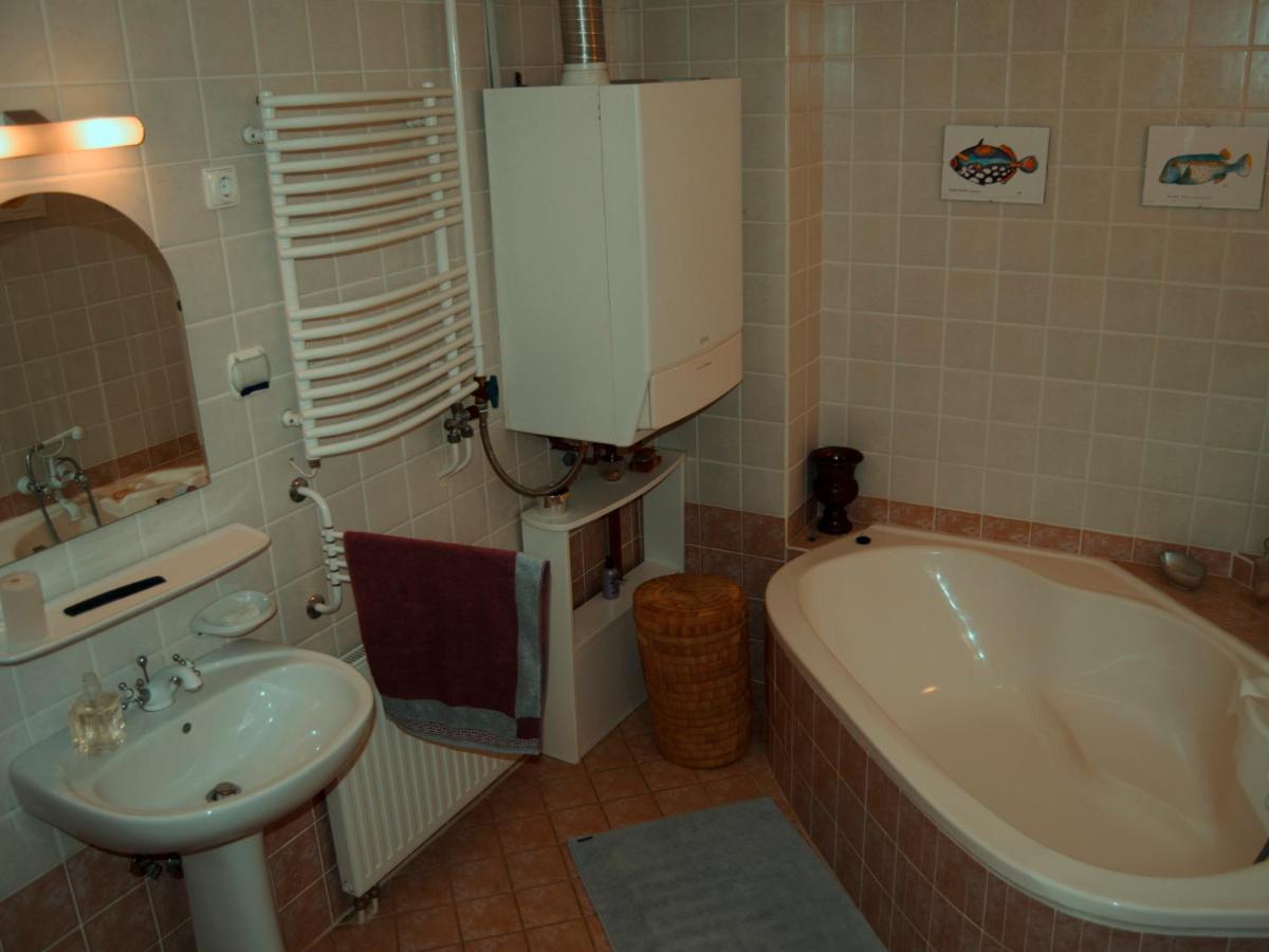 Csongradi Vendegvaro Apartmanok, Szarka Haz Екстер'єр фото